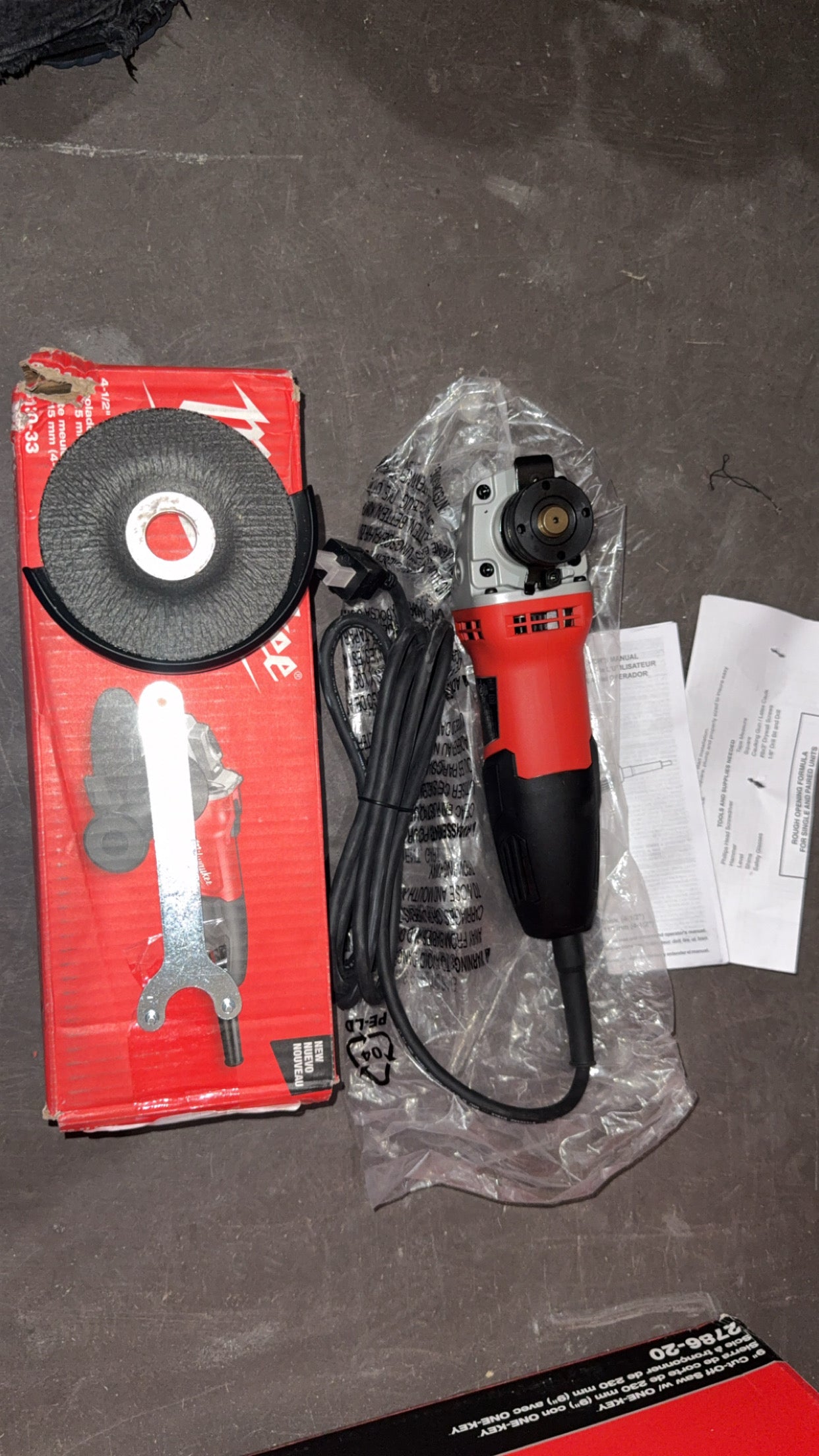 Milwaukee 4-1/2” (115 mm) Small Angle Grinder