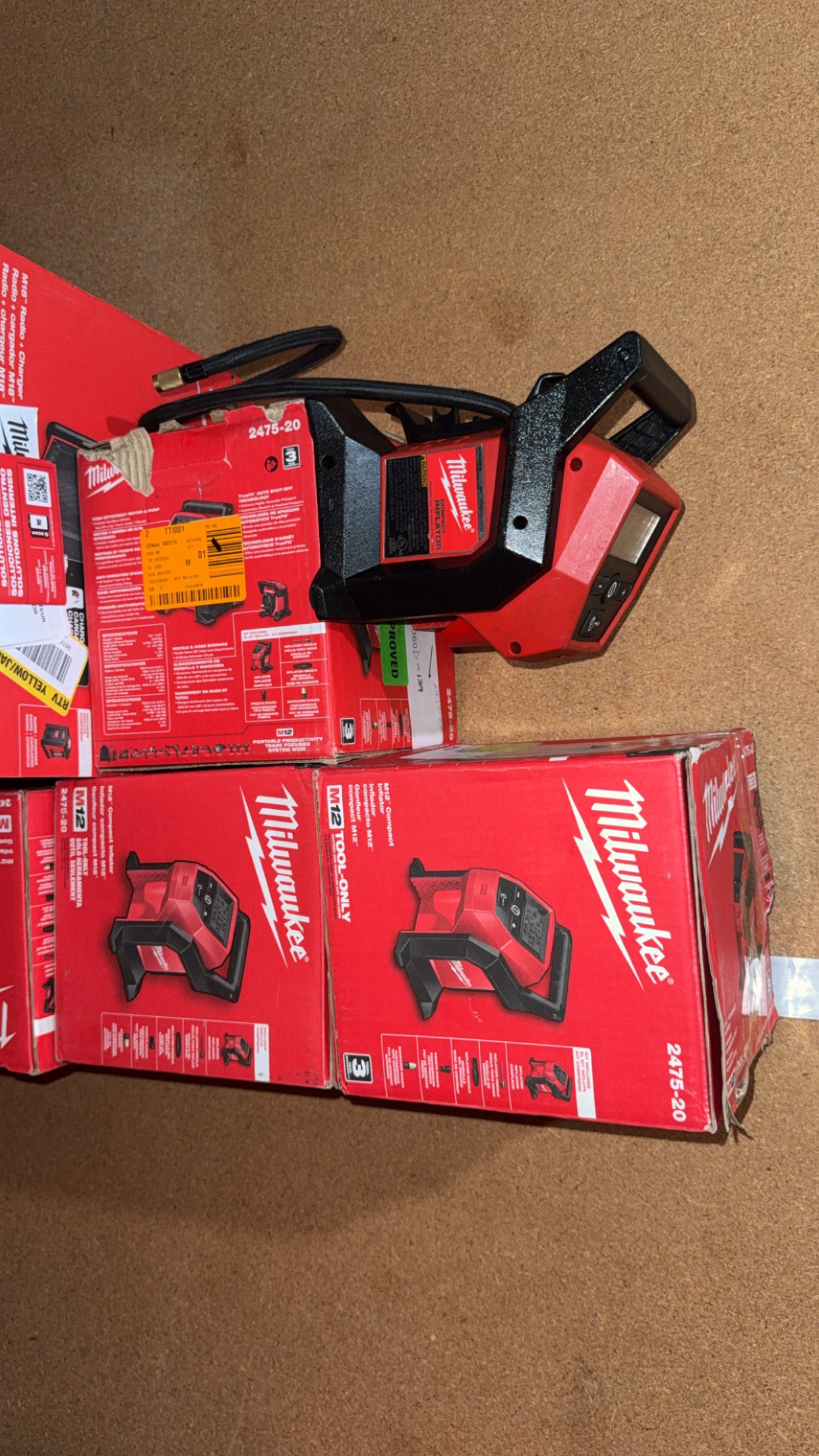 Milwaukee M12 Compact Inflator