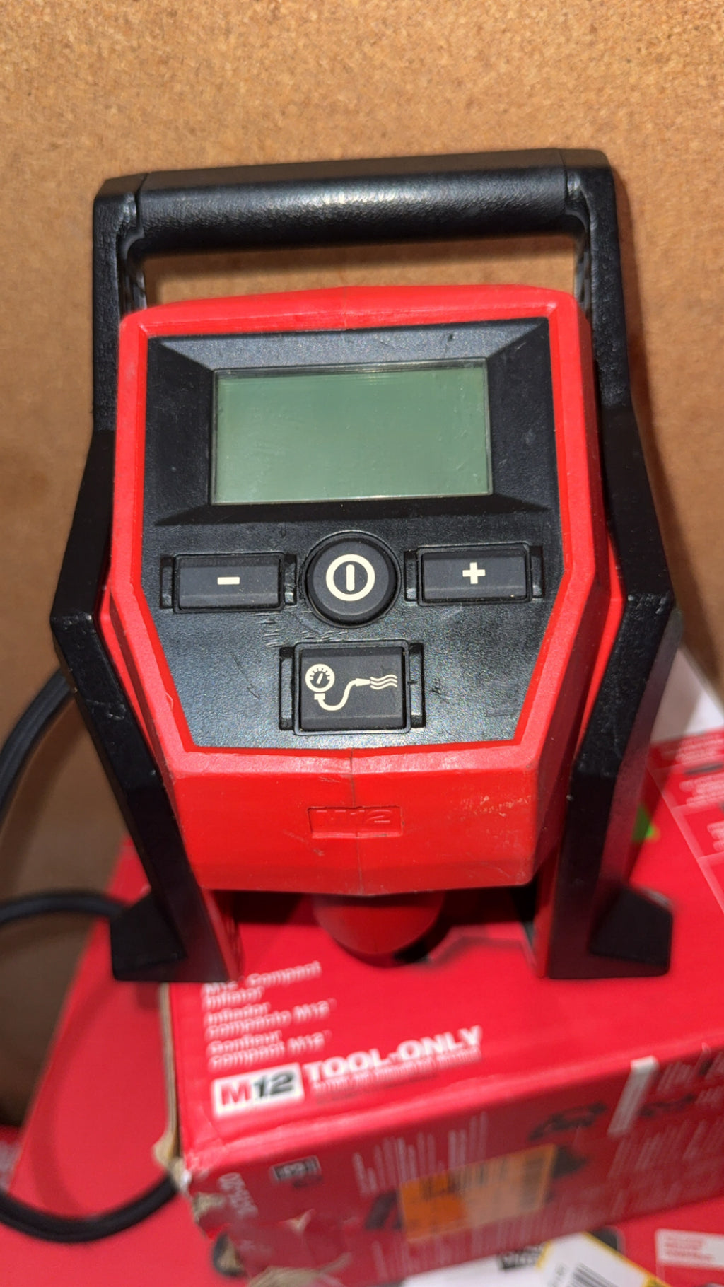 Milwaukee M12 Compact Inflator