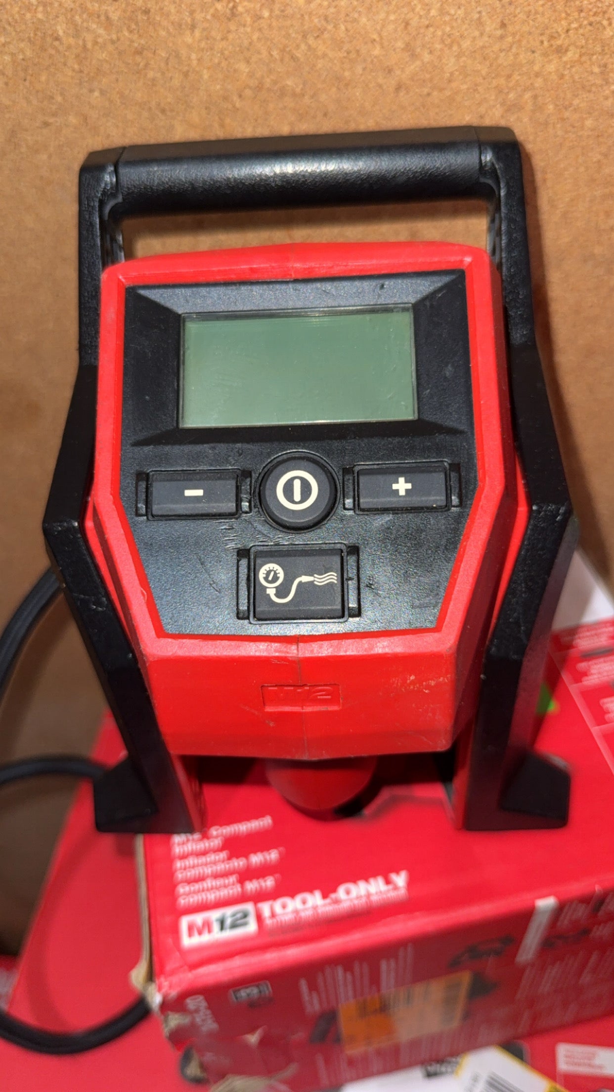 Milwaukee M12 Compact Inflator