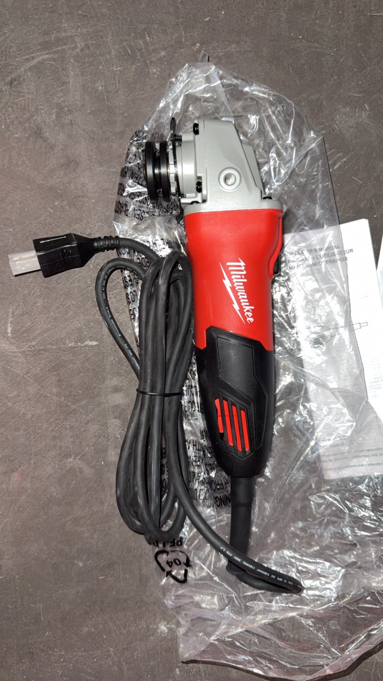 Milwaukee 4-1/2” (115 mm) Small Angle Grinder