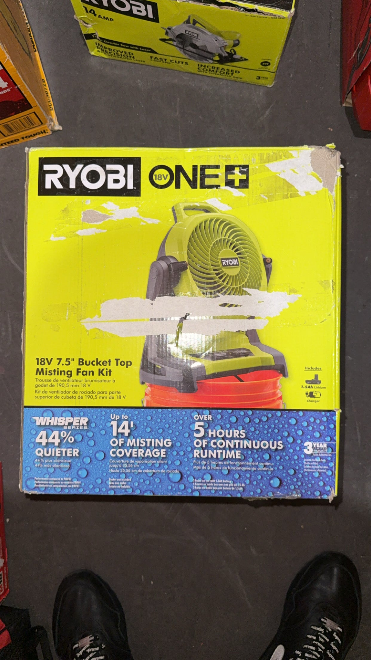 RYOBI 18V 7.5” Bucket Top Misting Fan Kit